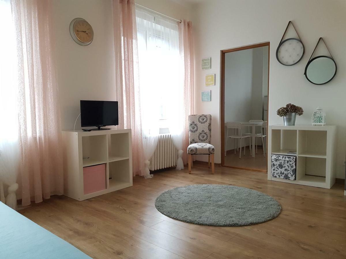 Kamienica Nad Motlawa Apartment กดัญสก์ ภายนอก รูปภาพ